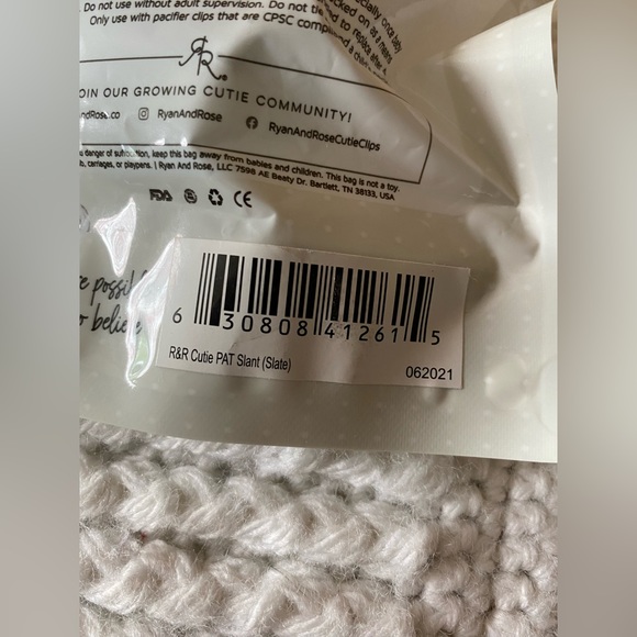 Ryan & Rose Cutie Pat Pacifier and Teether - Picture 7 of 9